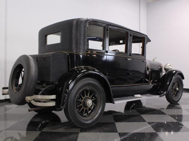 1927 Lincoln Sedan