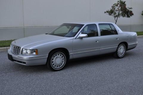 1999 Cadillac DeVille na prodej