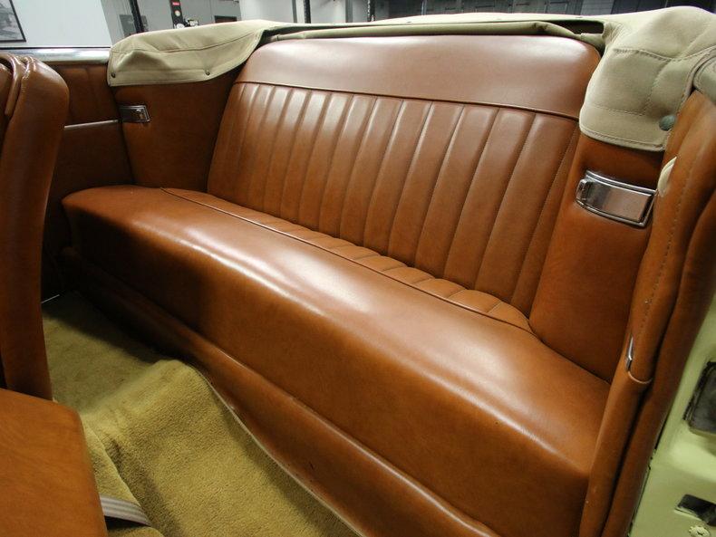 1950 Packard Super 8 Victoria