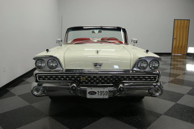 1959 Ford Skyliner