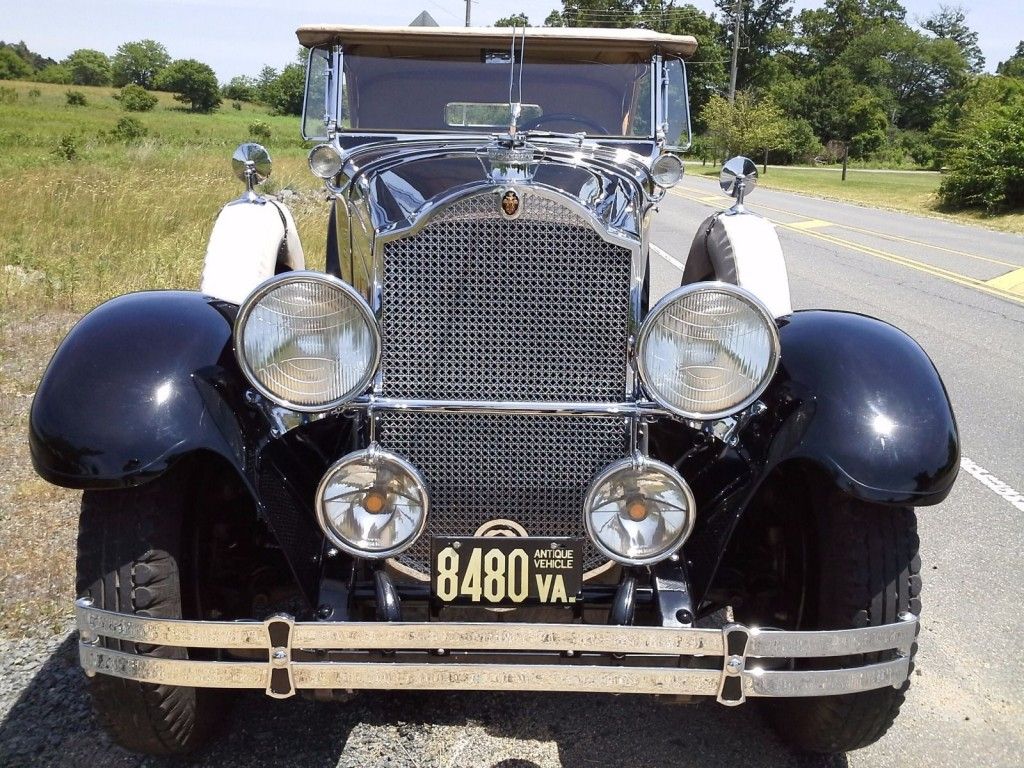 1929 Packard Touring Car
