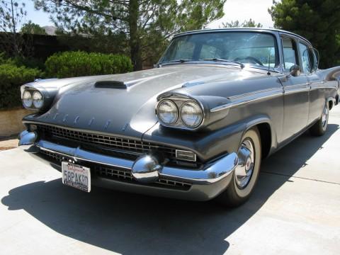1958 Packard 58L na prodej