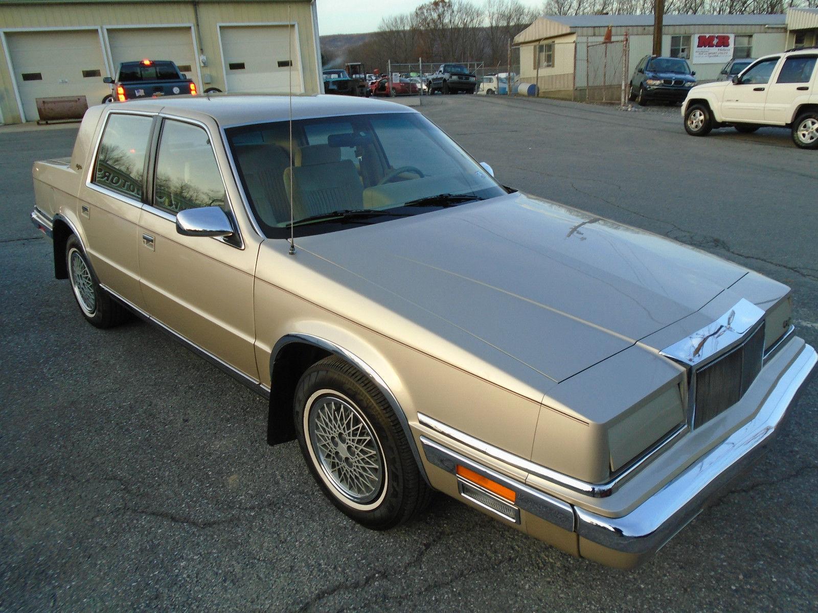 1989 Chrysler New Yorker Wallpaper 8k