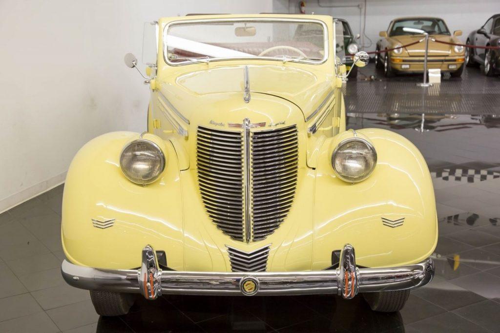 1938 Chrysler Imperial Eight Convertible Sedan