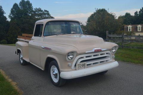 1957 Chevrolet 3200 Pickup na prodej