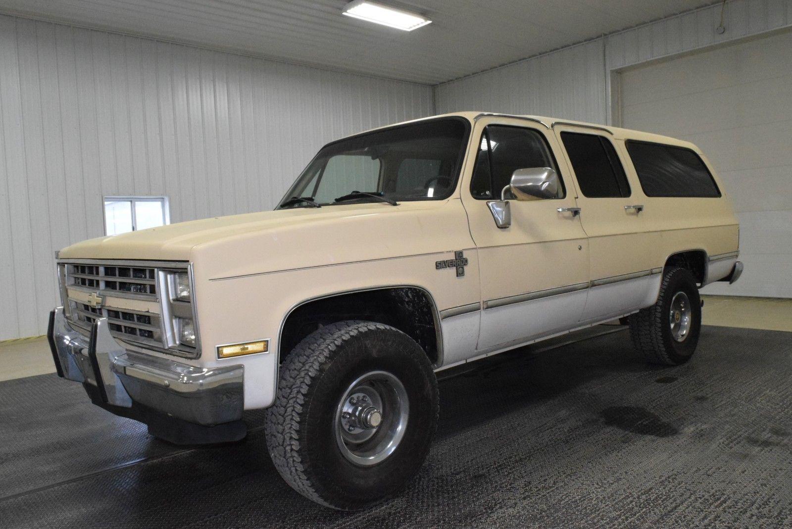 Chevrolet suburban 1987