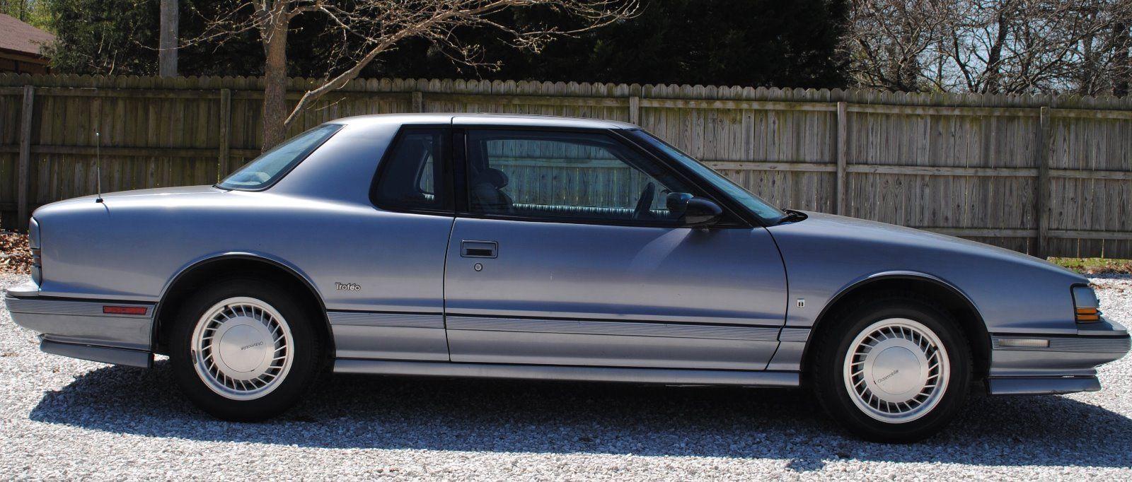 Oldsmobile toronado 1990