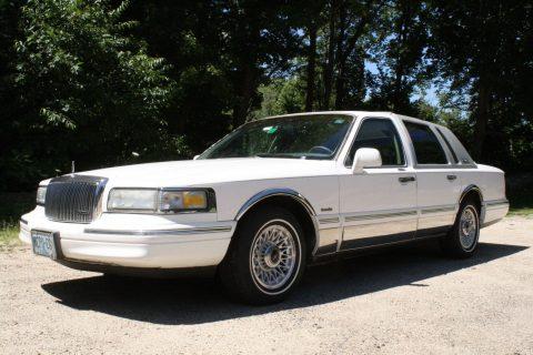 1997 Lincoln Town Car na prodej