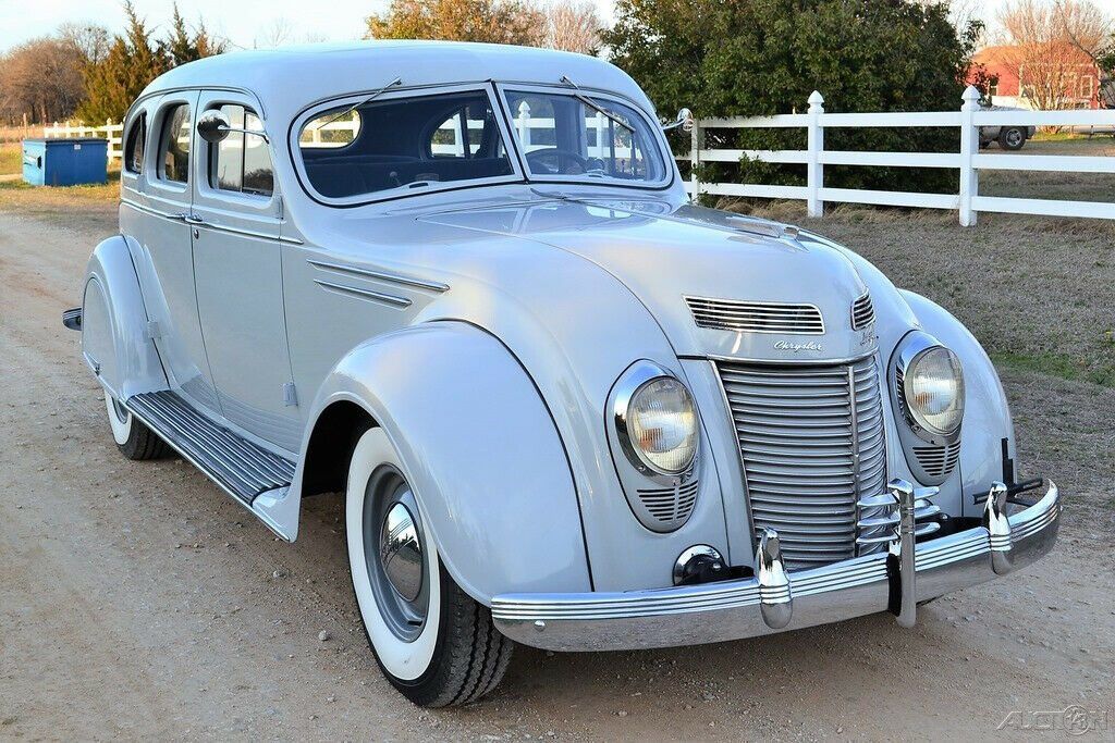 1937 Chrysler Airflow