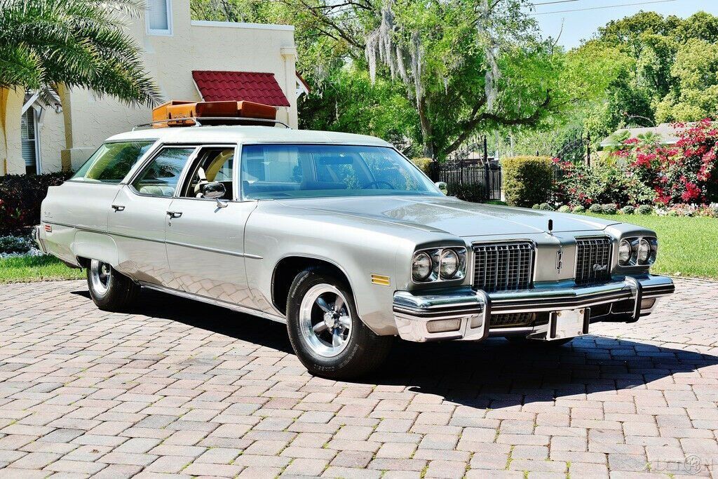 1974 Oldsmobile Custom Cruiser