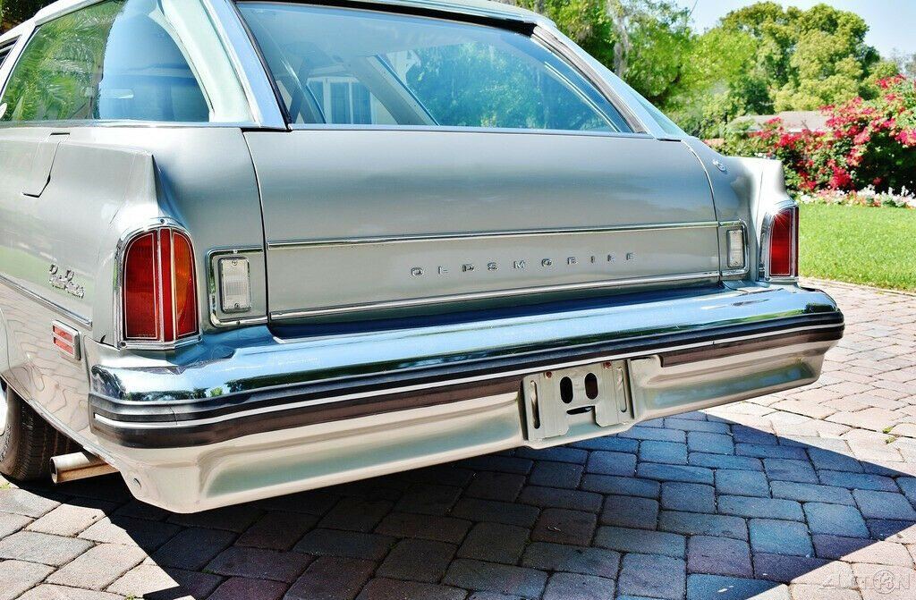 1974 Oldsmobile Custom Cruiser