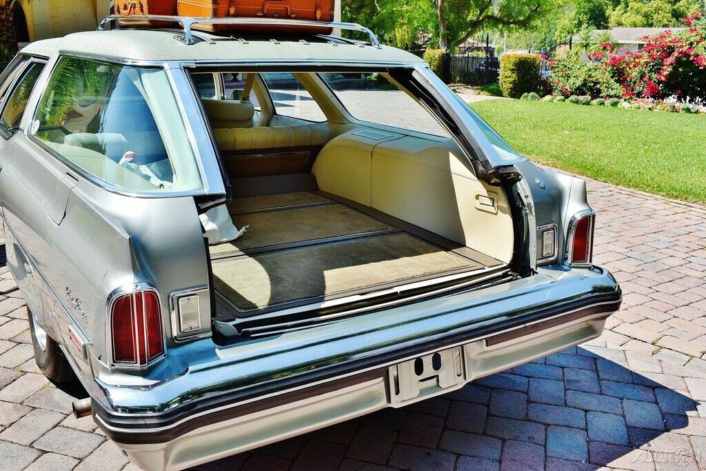 1974 Oldsmobile Custom Cruiser