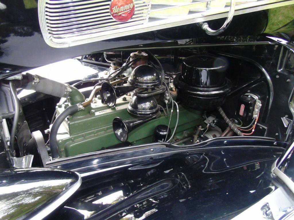 1939 Packard Super 8