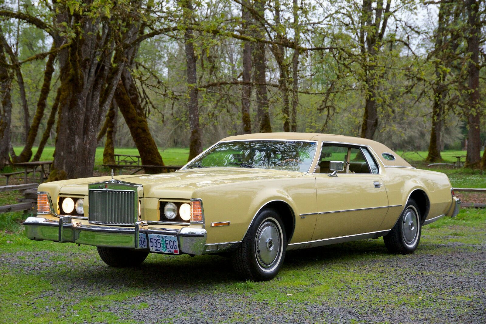 Lincoln Mark IV 1975