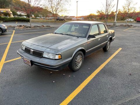 1993 Oldsmobile Cutlass na prodej