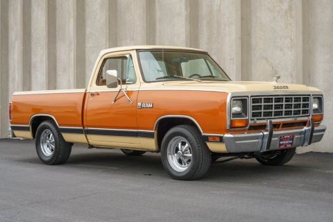 1981 Dodge D100 na prodej