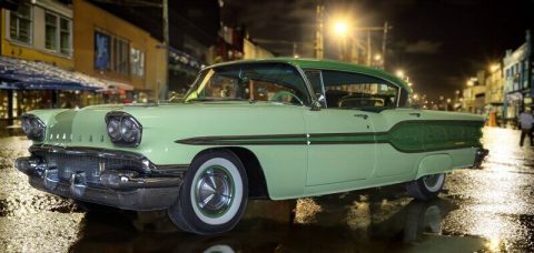 1958 Pontiac Starchief na prodej