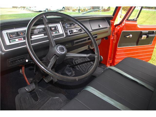 1971 Dodge D300