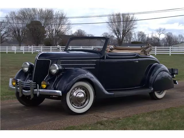 1936 Ford Convertible na prodej