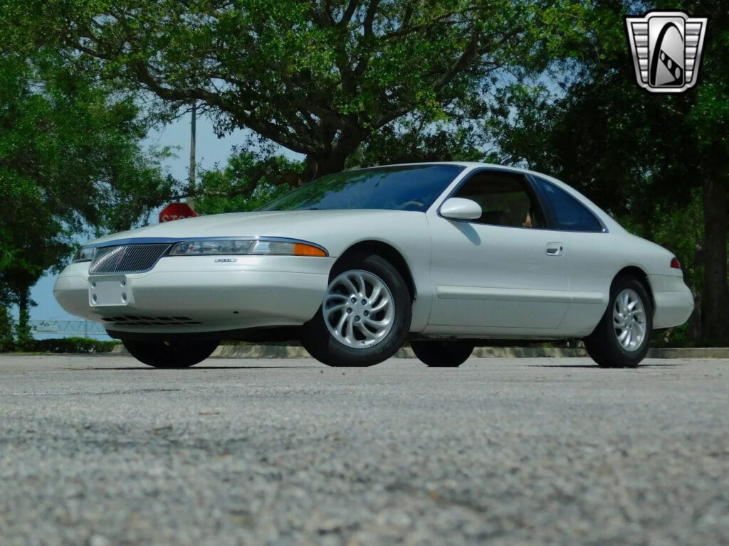 1996 Lincoln Mark VIII