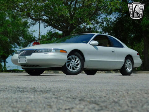 1996 Lincoln Mark VIII na prodej