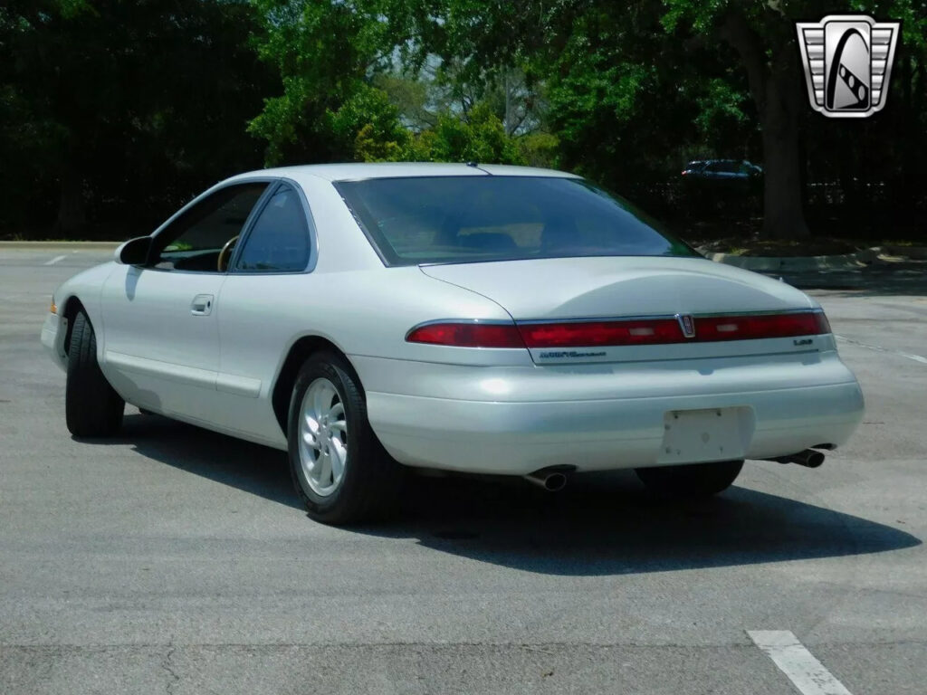 1996 Lincoln Mark VIII