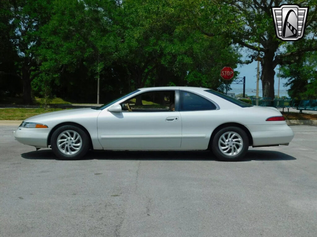 1996 Lincoln Mark VIII