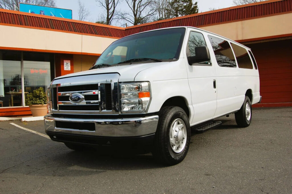 2014 Ford E-350