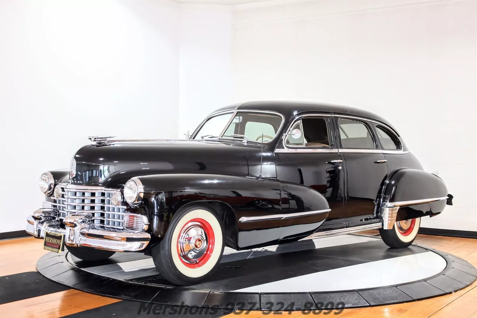 1942 Cadillac Deluxe Touring Sedan na prodej