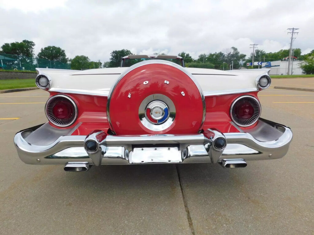 1959 Ford Skyliner