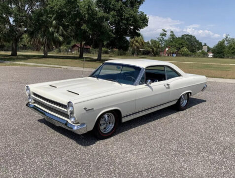 1966 Mercury Comet na prodej