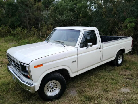 1982 Ford F-100 na prodej