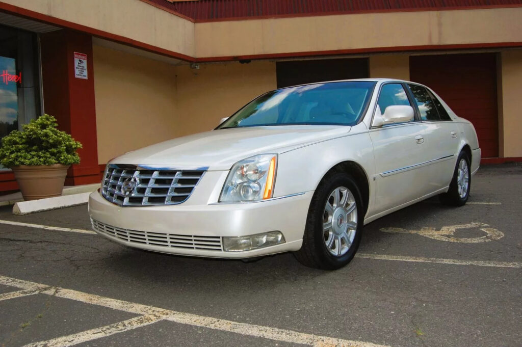 2010 Cadillac DTS