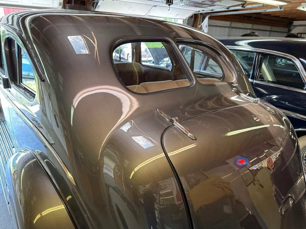 1937 Chrysler Airflow