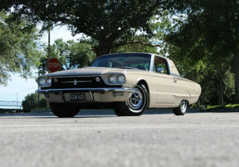 1966 Ford Thunderbird na prodej