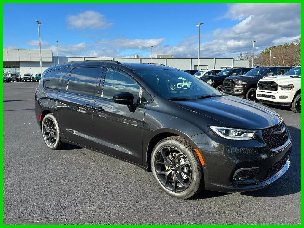 2024 Chrysler Pacifica na prodej