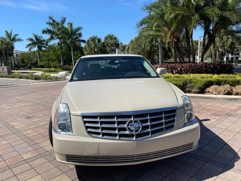 2010 Cadillac DTS