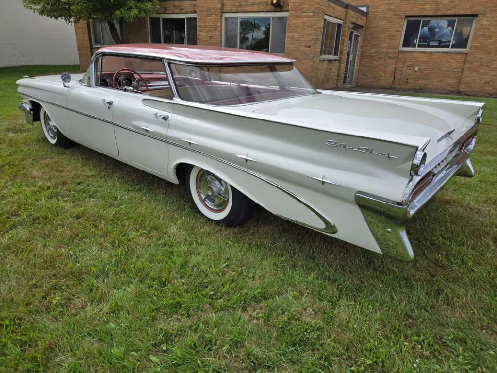 1959 Pontiac Star Chief