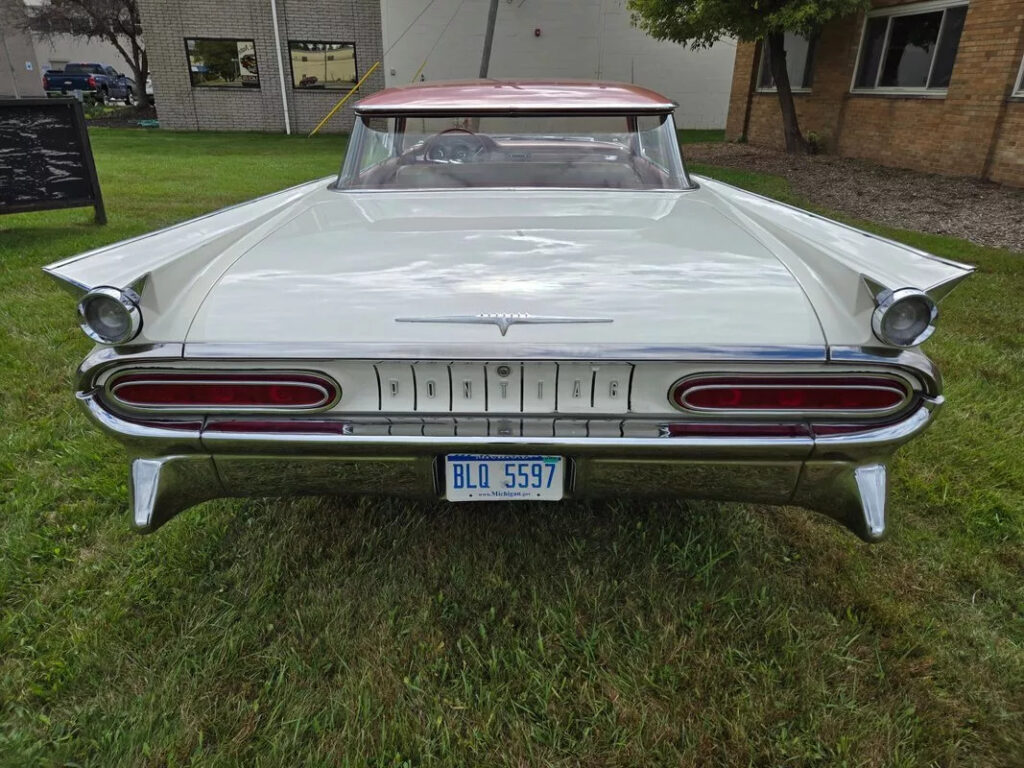 1959 Pontiac Star Chief