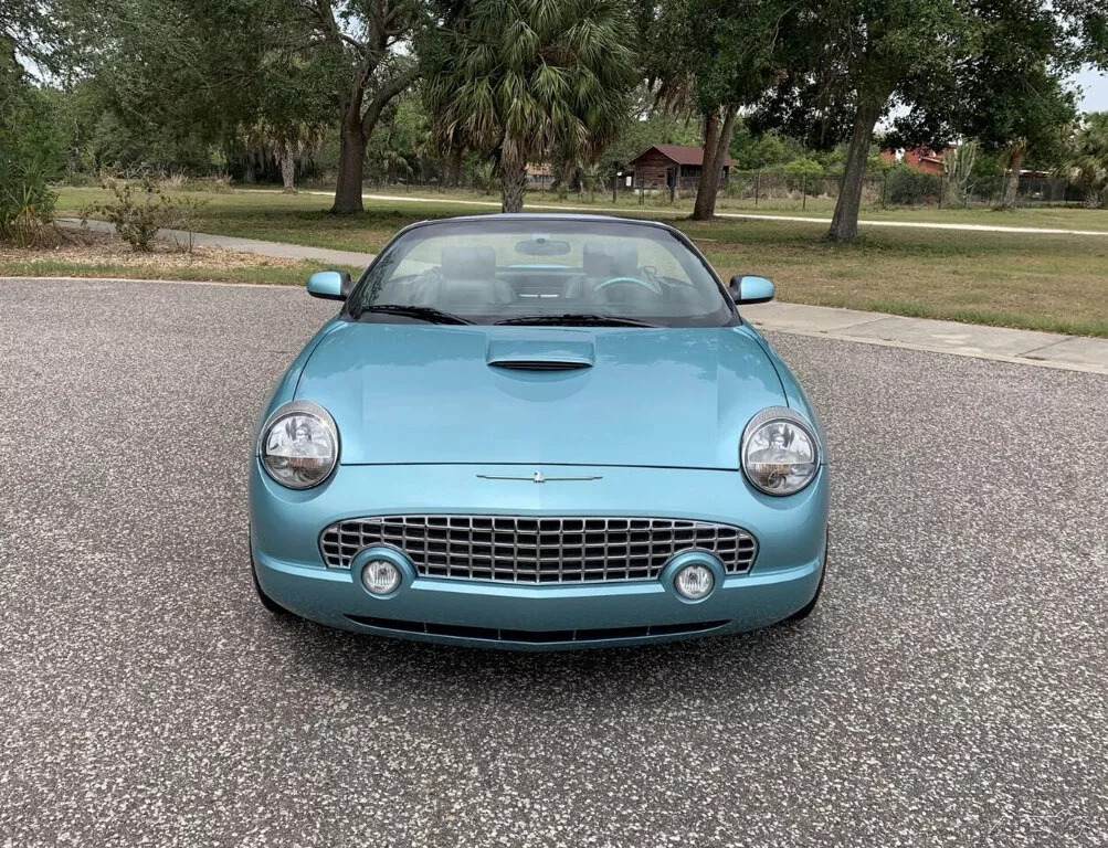 2002 Ford Thunderbird