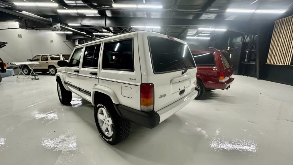 2000 Jeep Cherokee