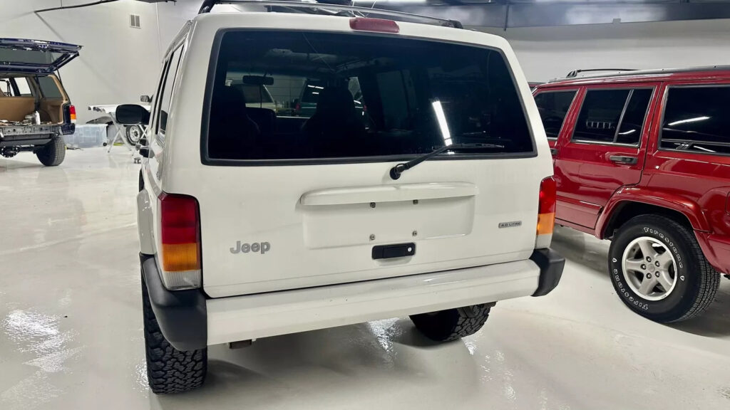 2000 Jeep Cherokee