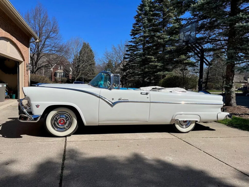 1955 Ford Fairlane