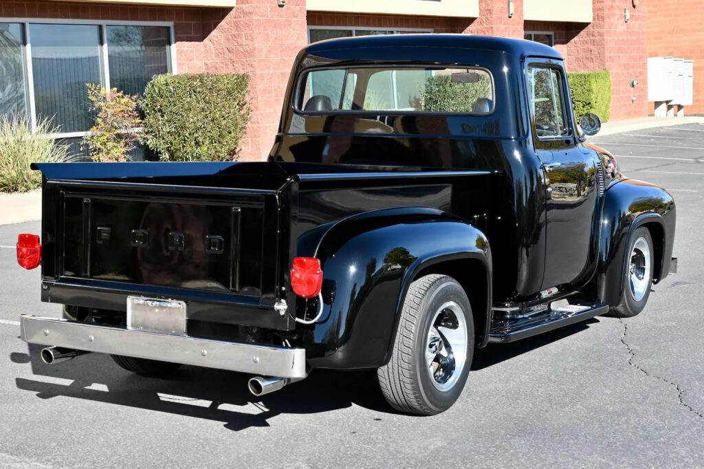 1956 Ford F-100