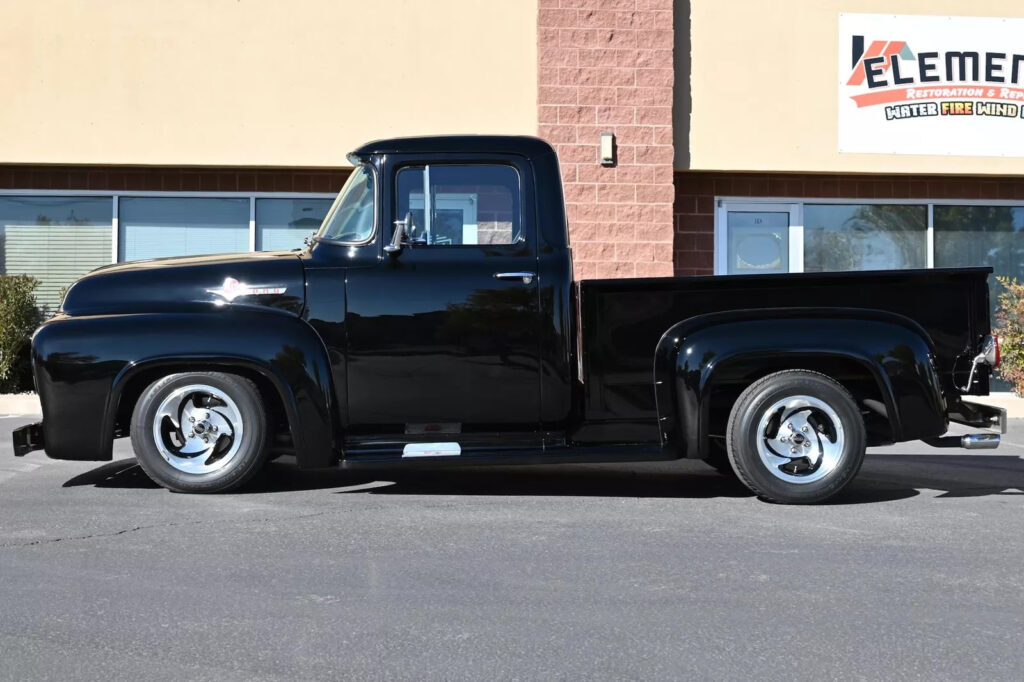 1956 Ford F-100