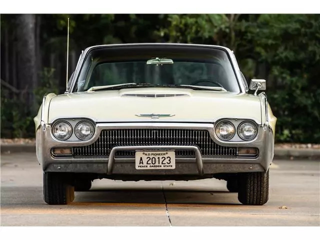 1963 Ford Thunderbird