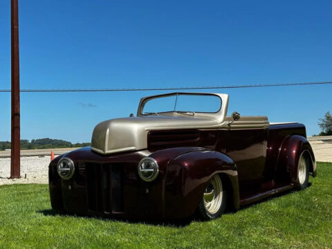 1947 Ford Roadster na prodej