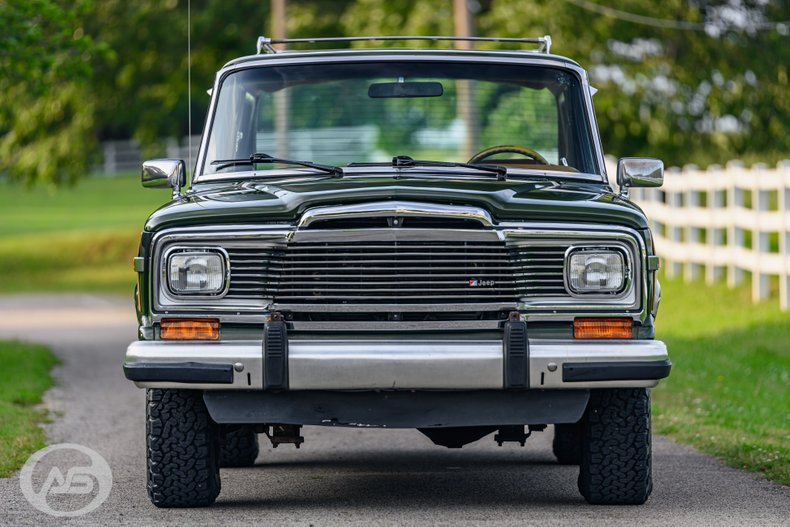 1983 Jeep Grand Wagoneer