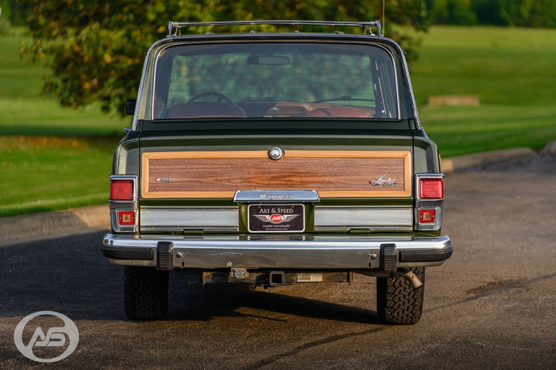 1983 Jeep Grand Wagoneer