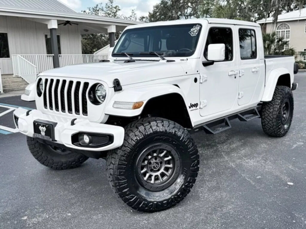 2023 Jeep Gladiator